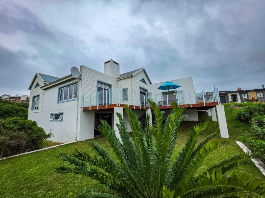 3 Bedroom Property for Sale in Stilbaai Wes Western Cape